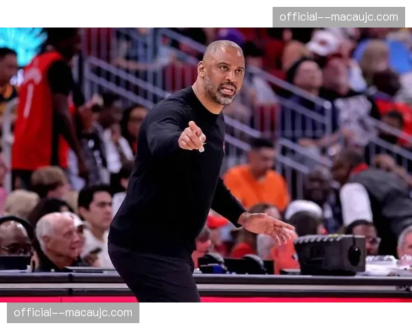 火箭更衣室出现互相指责情况 主帅乌度卡对球队起伏表示不满